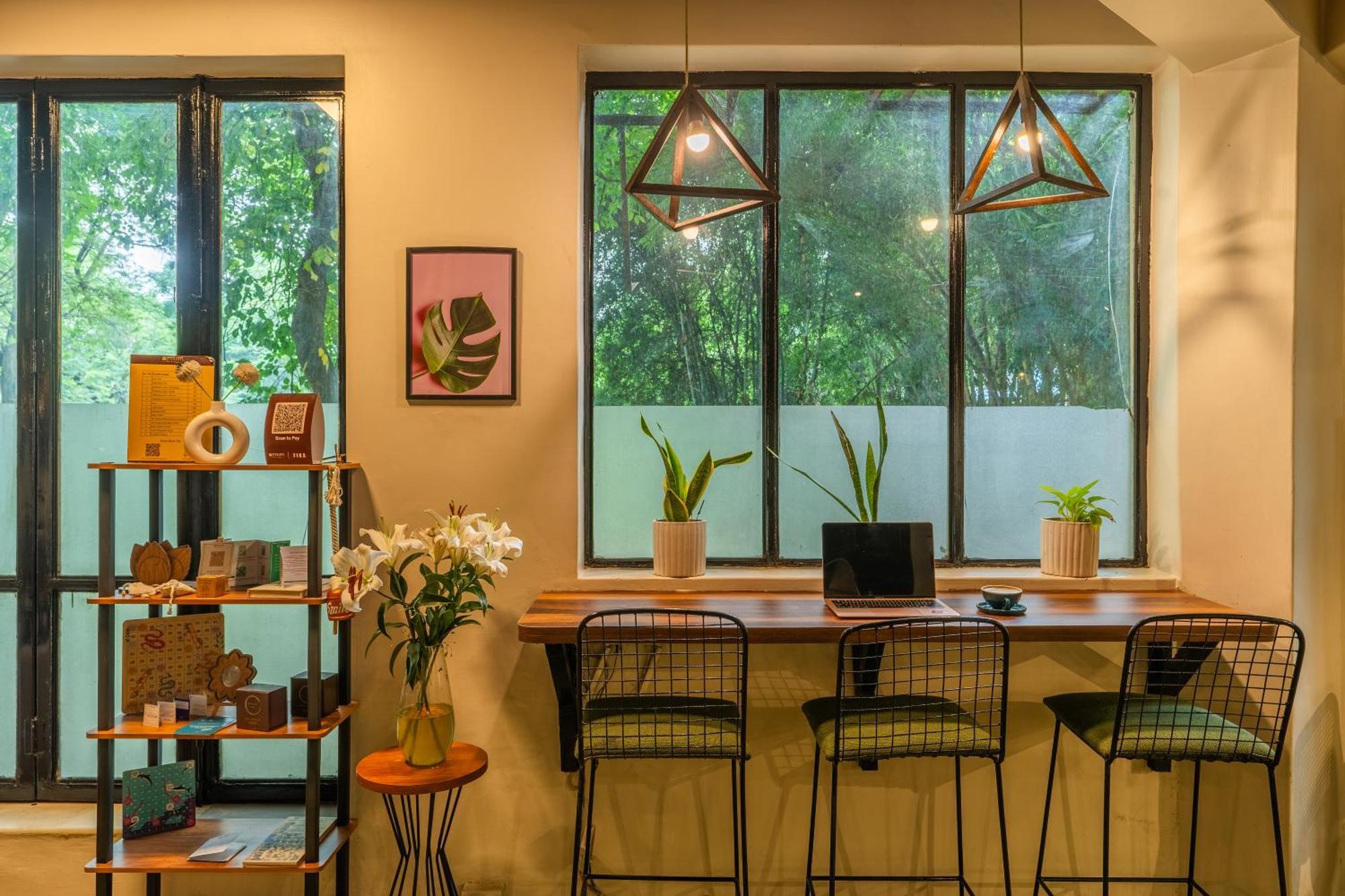 Minimalist One Hauz Khas Village New Delhi Exterior photo